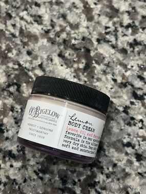 NEW C.O. Bigelow No. 005 Lemon Body Cream with Lemon Oil and Extracts 1.7 oz